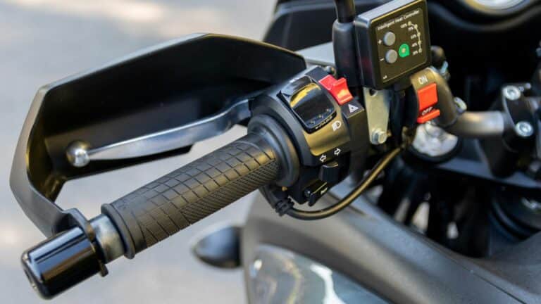 Les différentes commandes d&rsquo;une moto